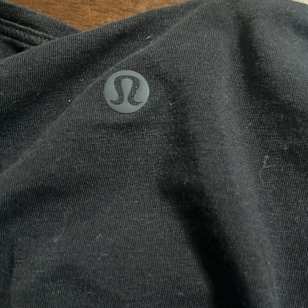 Lululemon over size shirt - Picture 5 of 5